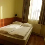 Orange Tulip Hotel *