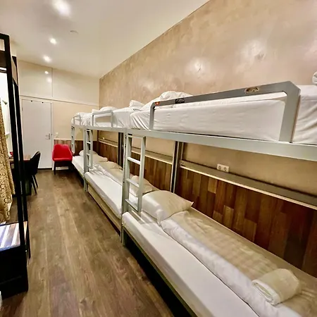 Orange Tulip 호텔 *