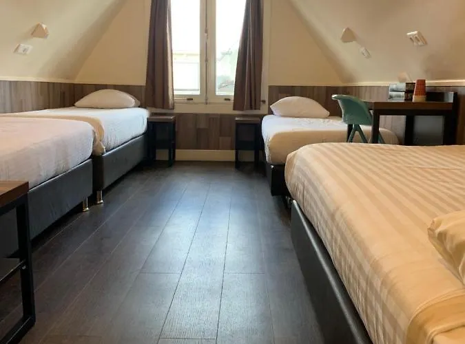 Hotel Orange Tulip *