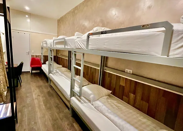 Orange Tulip Hotel *