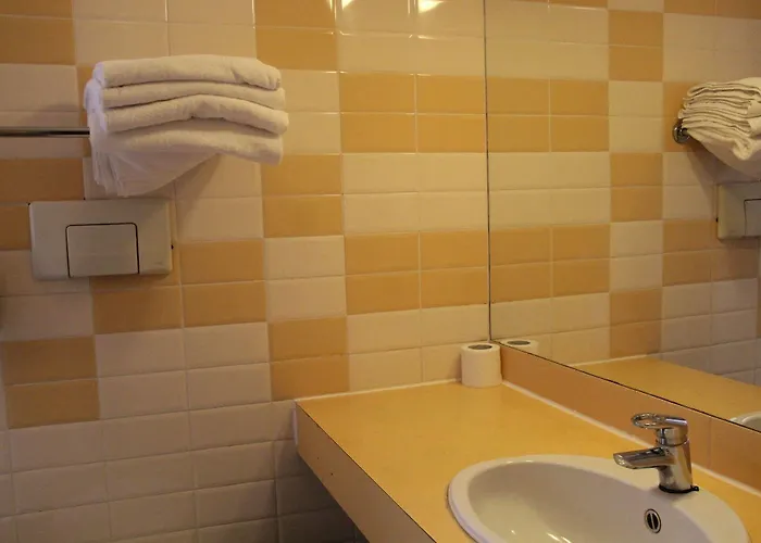 Hotel Orange Tulip *