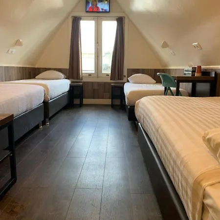 فندق Orange Tulip *