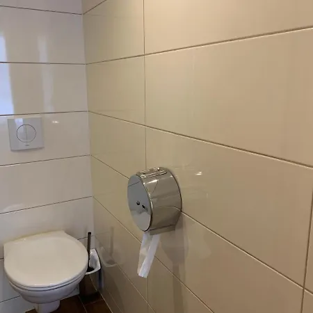 Orange Tulip فندق *